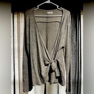 Women’s wrap sweater